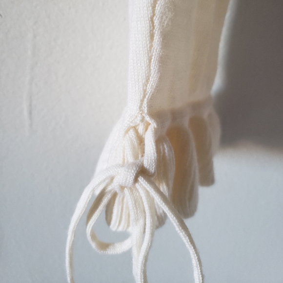 The Kooples Cold Shoulder Ruffle Merino Wool Knit flounce Sweater 3 cream large - Picture 8 of 15